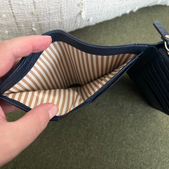 Kate Spade Cobble Hill Tara Wallet -Navy Blue - Picture 6 of 6